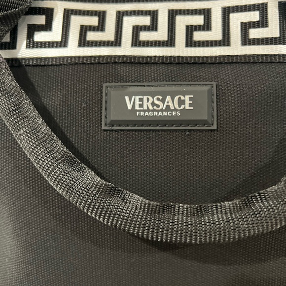 VERSACE NEW MENS BLACK PERFUME SHOULDER BAG - Picture 7 of 15